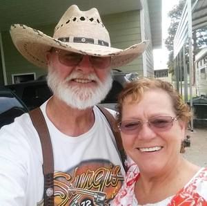 Meet your Posher, Dee